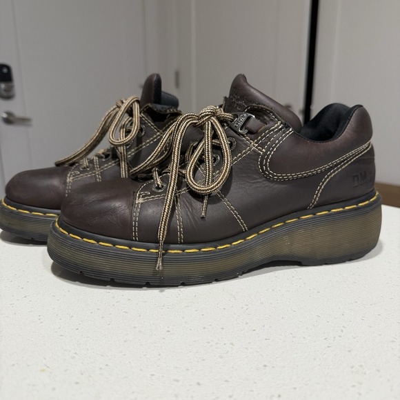 Dr. Martens Shoes - Vtg Y2K Dr Martens Brown Leather Chunky Oxford Platform Shoes 9806 Womens Sz 9